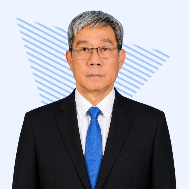  ดร.อดิศร พร้อมเทพ